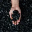 Prețul cărbunilor de foc în 2026: factorii care influențează costul combustibilului